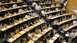 Nearly 200,000 university students in the search for rent following the end of EBAU