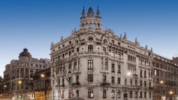 The Riberas buy the Palacio del Retiro hotel in Madrid for almost 60 million euros