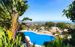 More than 30,000 apartments with pool in Spain from 50,000 euros